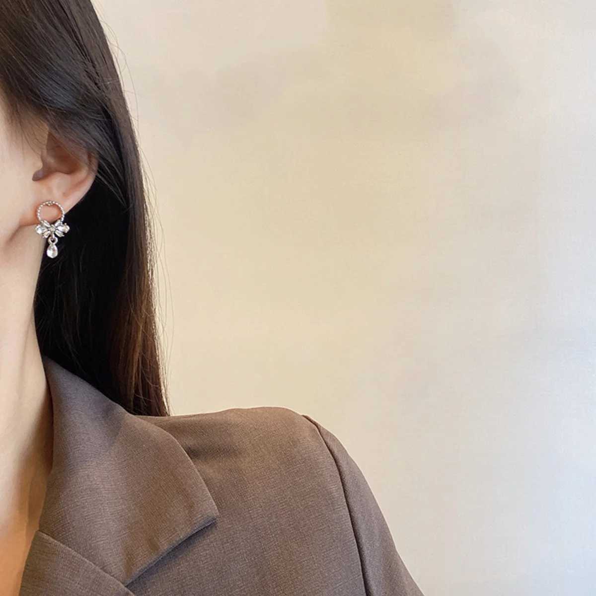 Y2K Pink Bowknot Shiny Zircon Drop Earrings For Women Elegant Crystal Imitation Pearl Tassel Bow Dangle Earrings Party Jewelry J251021