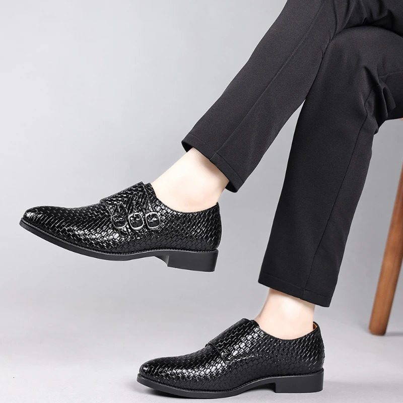 Business Men Leather Shoes Pointed Toe Metal Buckle Men Dress Shoes Fashion Loafers High Quality Men Office Wedding Shoes 251021