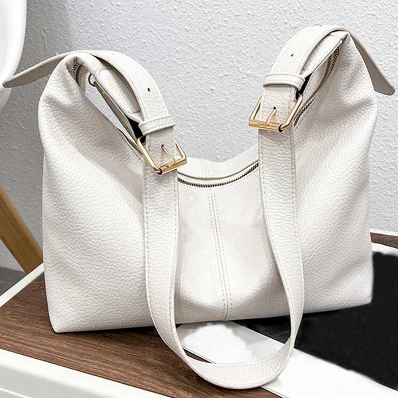Versatile Bucket Bag Roomy Underarm Tote Crossbody Bag Shoulder Bags for Women Solid Cute Tote Clutch WalletXJ251021