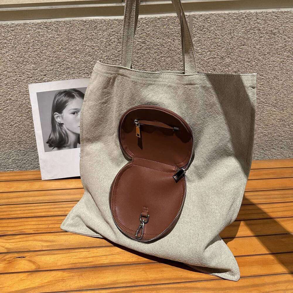 Line Sail Underarm Bag New Niche Design Large Capacity Storage Commuting Simple Handbag Casual Women One-Shoulder Tote Bag 251021