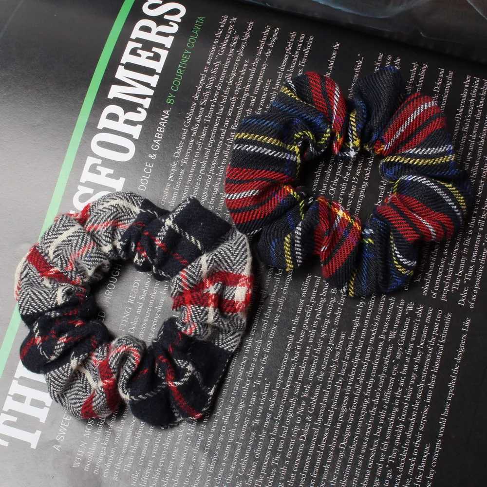 2pcs Plaid Scrunchies Set Autumn and Winter Women Hair Elastic Hair Bands Girls Hair Ties Ponytail Holders Hair AccessoriesW254021