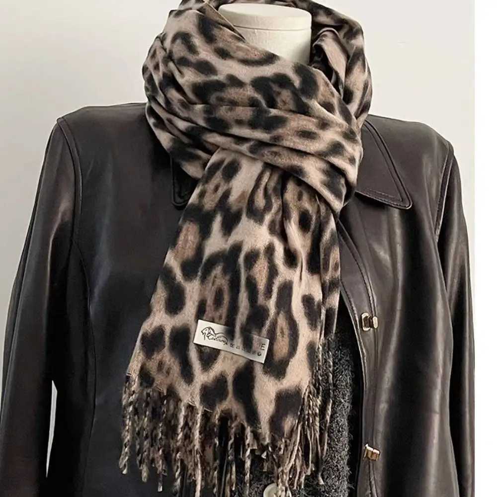 Fashion Leopard Tassels Shawl Imitation Cashmere Thickened Foulard Pashmina Hijabs Windproof Winter Warm Scarf Neck Warmer W251021