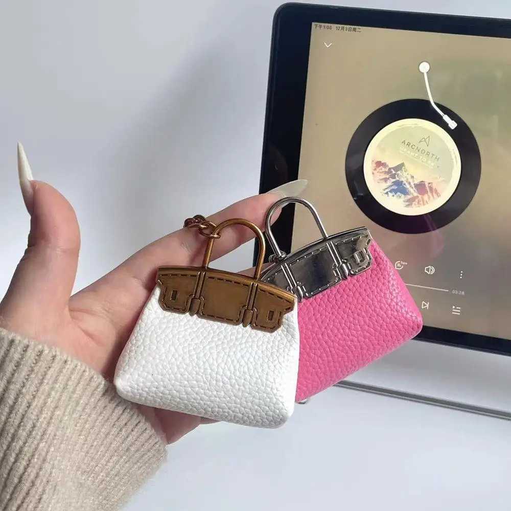 2025 New Fashion Mini Cute Bag Pendant Car Keyring Leather Earphone Lipstick Key Bag Keychain Metal Chain Bag Decoration Gifts W251021