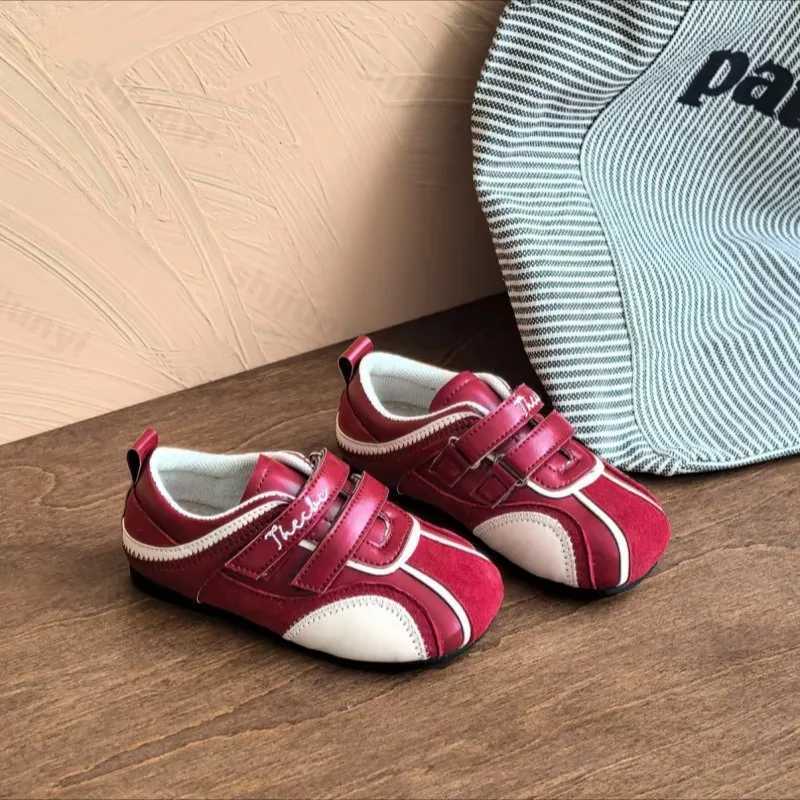 Girls Casual Sports Shoes 2025 Autumn Comfortable Anti Slip Outdoor Children Walking Shoes Toddler Ballet Retro Princess Shoes C251021