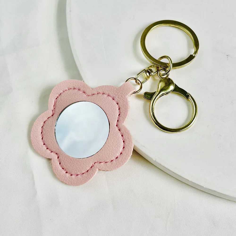 6pcs Floral Faux Leather Cute Keychain Mirrors Makeup Accessories Portable Makeup Keychain Accessories Key Chains for Women W251021