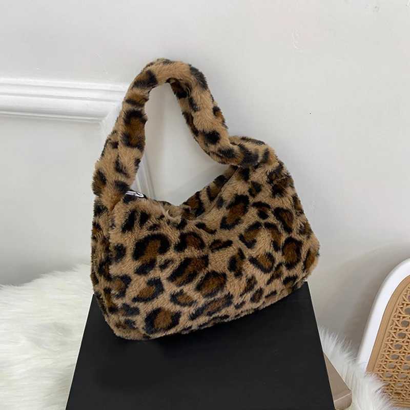 Stylish Leopard Pattern Tote Bag Soft Plush Handbag Underarm Shoulder Bag WomenS Casual Armpit Bag Lipstick Key Bag TrendyXJ251021