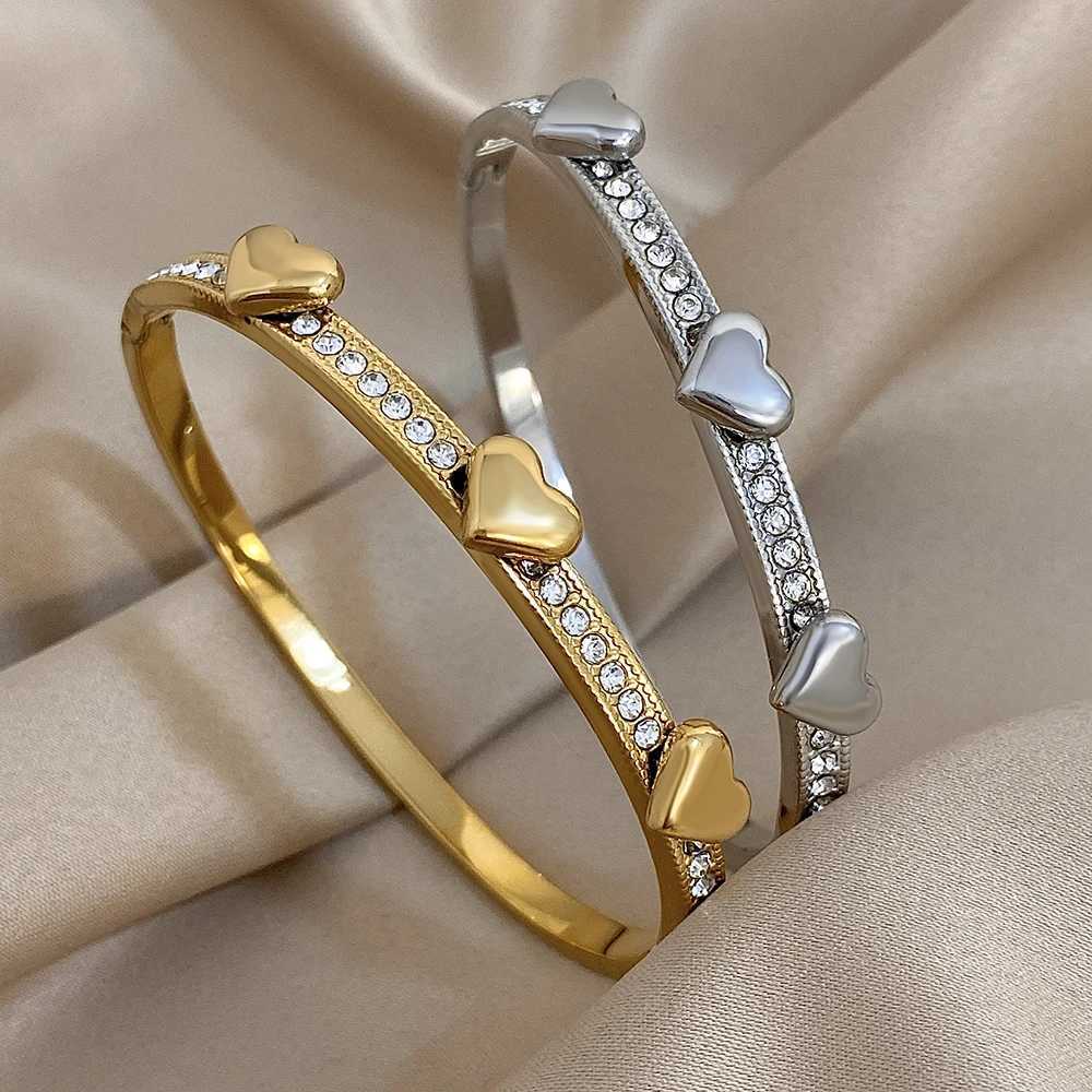 316L Luxury Shiny Rhinestone Heart Cuff Bracelets For Women Men Fashion Waterproof Wristband Bangles Charms Jewelry Gifts J251021
