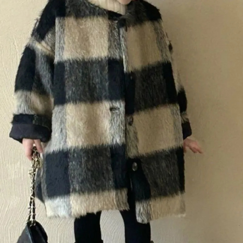 Baby Girl Princess Woolen Plaid Coat With Scarf Inafnt Toddler Child Winter Cotton Padded Outwear Thick Warm Baby Clothes 110Y 251017