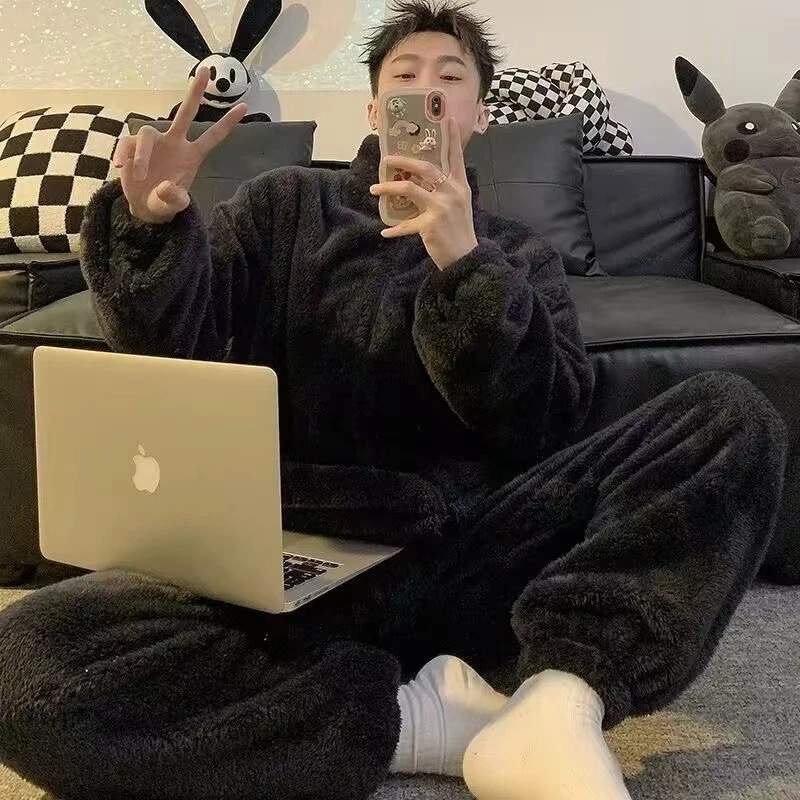 Winter Coral Fleece Warm Man Pajamas Round Neck Cardigan 2 Piece Outfit Set Mans Fashion Solid Color Pajama Sets for Man 251021