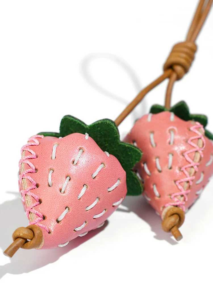 Premium Strawberry Leather Charm Bag Accessory Mirror Car Rear View Keychain Decorative Fashion Bag Hanging Ornament W251021