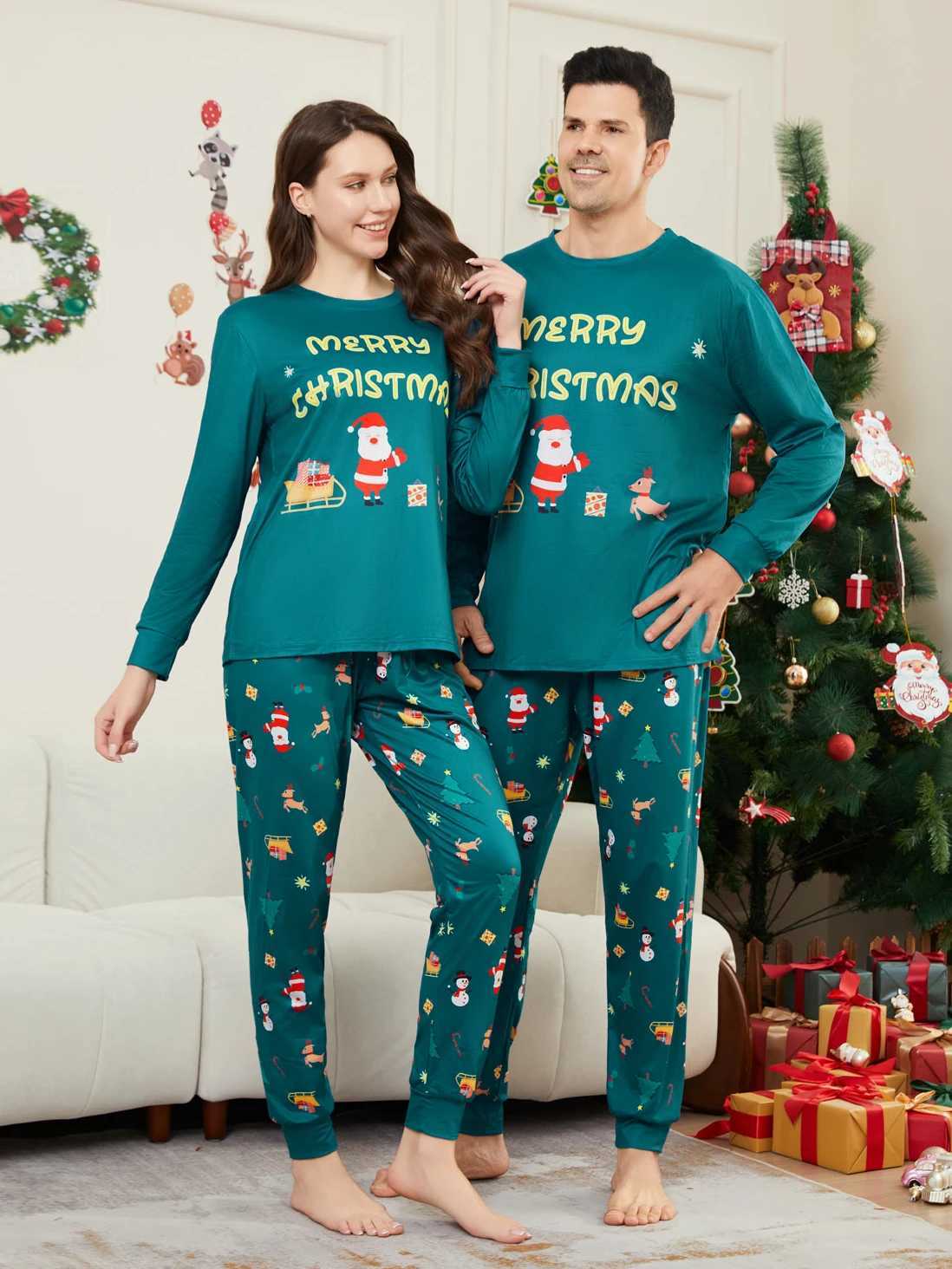 Merry Christmas Cartoon Pattern Mom Dad Kids Matching Pajamas Set 2 Pieces Suit Baby Romper Soft Loose Xmas Family Look Pyjamas L251021E4ND