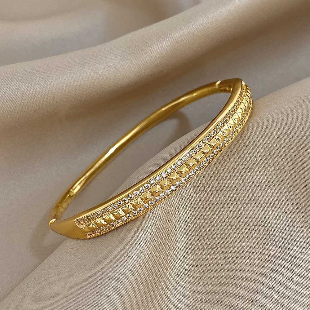 Vintage Zircon Geometric Square Cuff Bracelets for Women Fashion Gold Plated Copper Stacking Bangle Bracelet Jewelry Gifts J251021