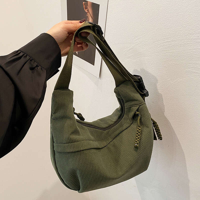 Casual Solid Color Velvet 2025 Spring New Trendy Simple Shoulder Large Capacity Commuting Travel Crossbody Bag