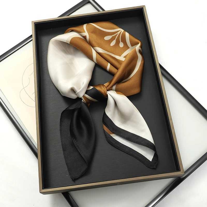 Luxury Wen Silk Square Scarf Shawl Fashion Xiaoxiangfeng Print Design Satin Hijab Wraps Neckerchi Fa Hair Bands 7070CMW251021