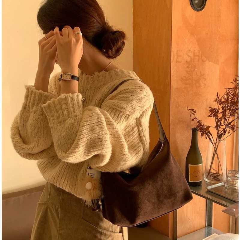 2025 New Autumn and Winter Retro Suede Simple Underarm Dumpling Bag Simple Commuter Suede Single Shoulder Handbag Crossbody BagXJ251021