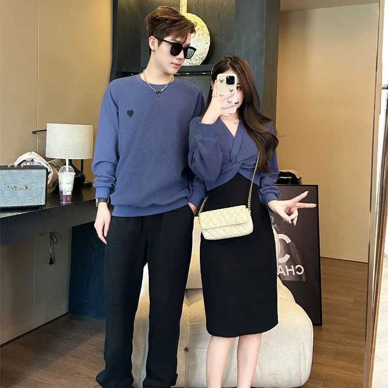 Family Clothes Korean Mom Daughter Girl Dress Sets Dad Son Child Matching Sweatshirts Baby Romper Women Dresses Outfits Couple L251021UP07