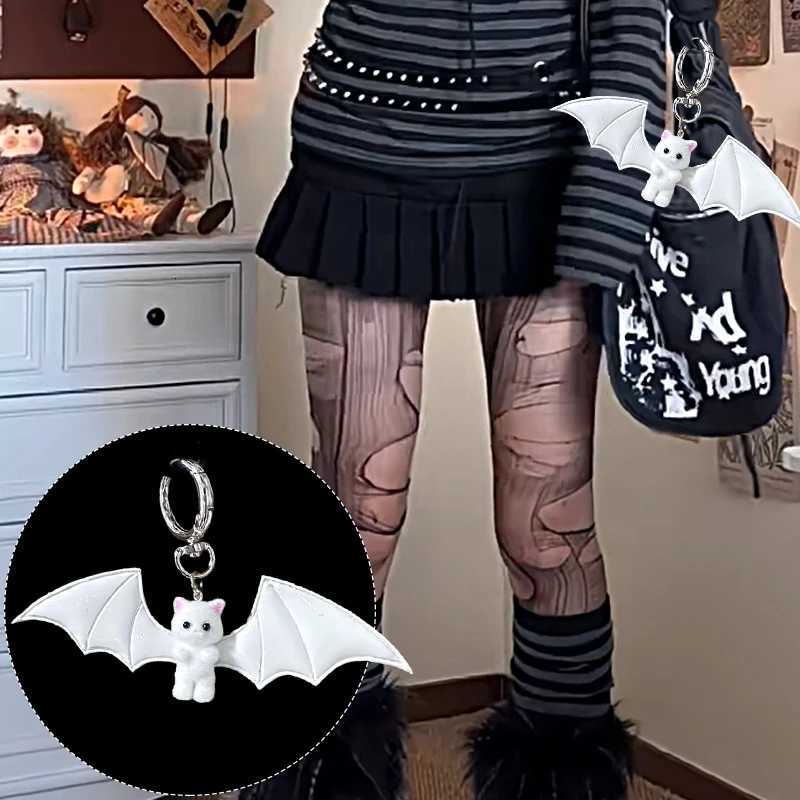 Halloween Punk Pu Bat Cat Keychain Anime Keychain Creative Keychain Alloy Metal Men Car Keyring Men Boy Gift Keychain W251021
