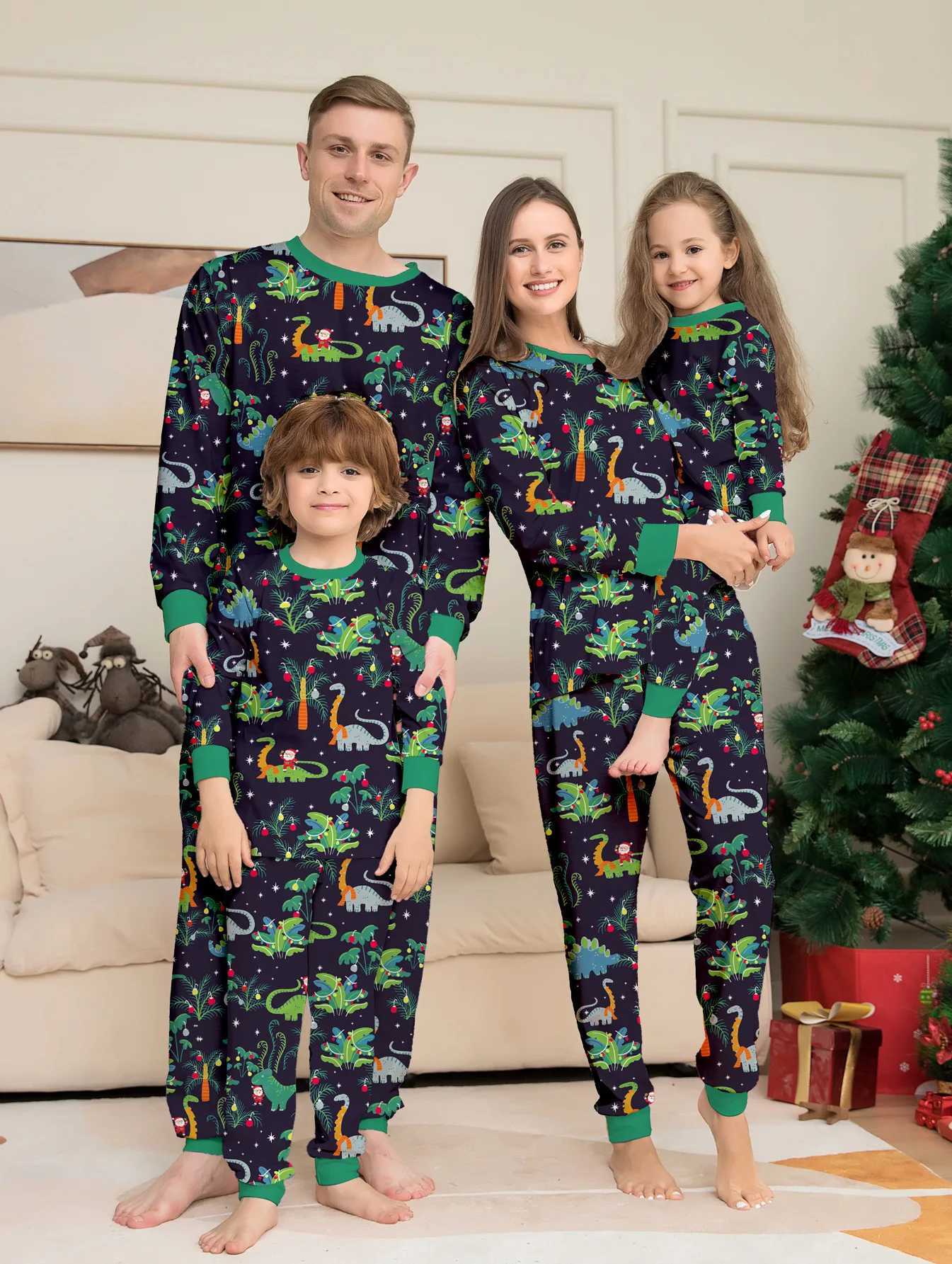 A family of boys girls babies and dogs with printed flowers European dinosaur Christmas parentchild pajamas and home wear L251021C211