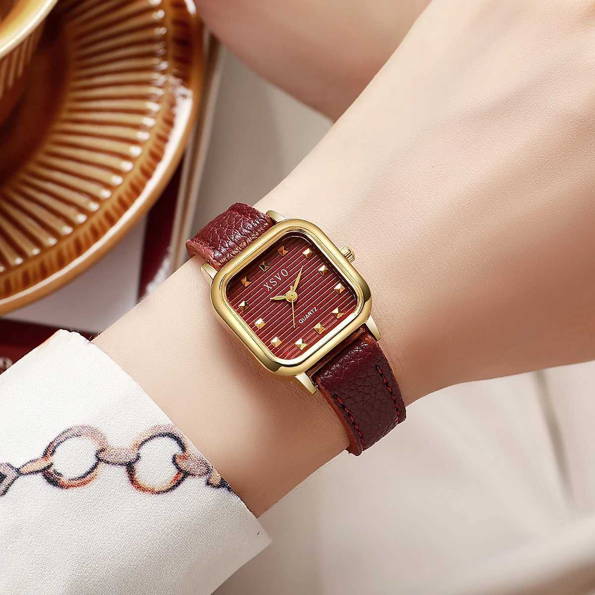 Minimalist and Exclusive Womens Korean Style Student Rectangular Wrist with Vintage Charm Ladies QuartzXJ251021