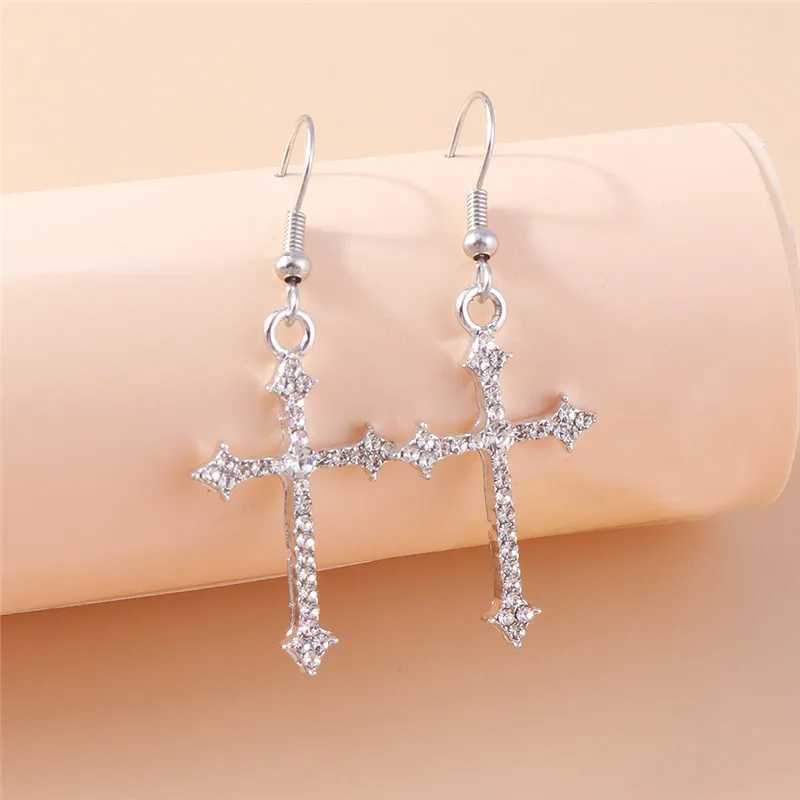 Dazzling Zircon Crystal Cross Earrings for Women Men Gothic Punk Hip Hop Jesus Crucifix Dangle Earring Christian Party Jewelry J251021