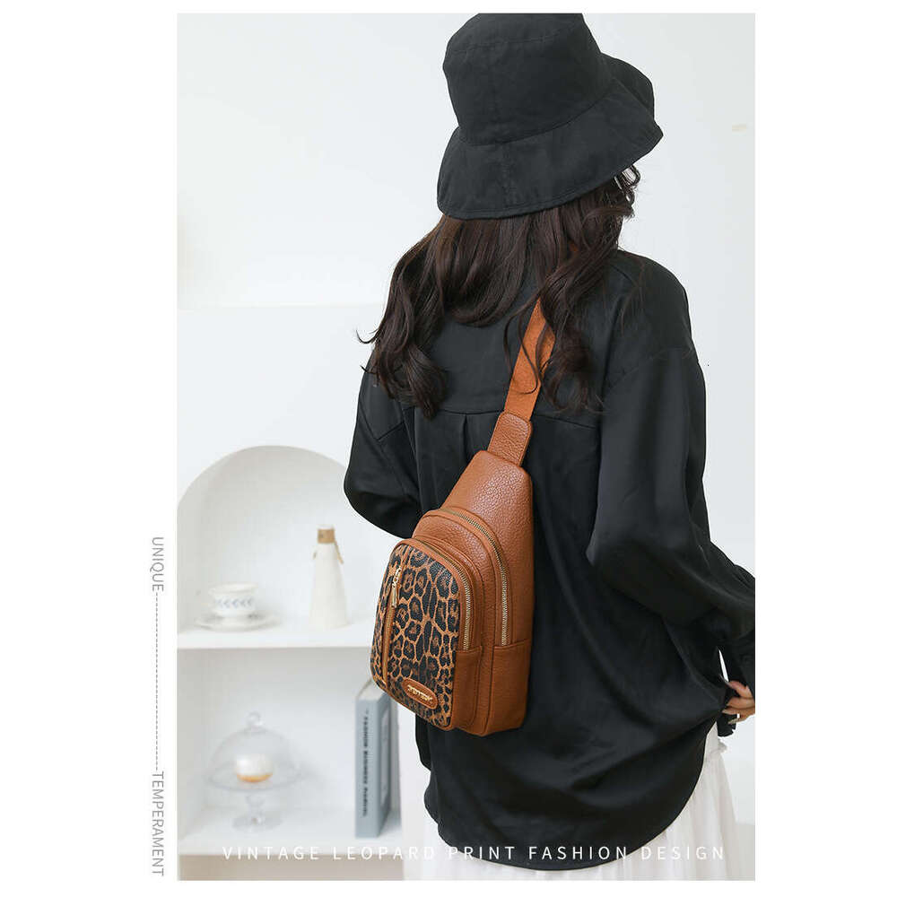 Women's Chest Waist New Fashion Leopard Print Single Shoulder Large Capacity Storage Phone Bag