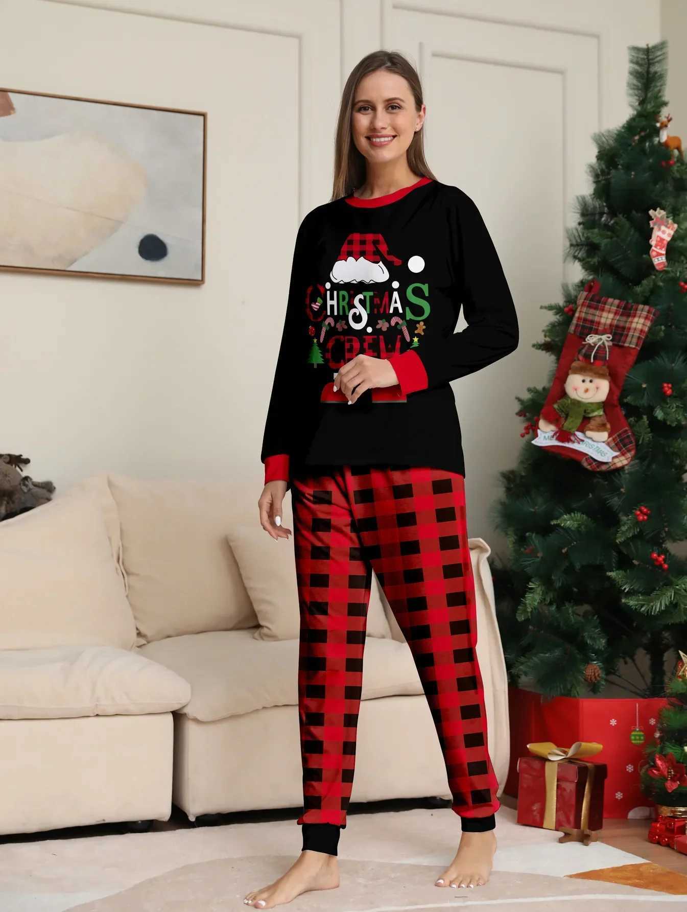 Christmas Family Matching Outfits Mom Dad Kids Pajamas Sets Baby Rompers Casual Loose Sleepwear Xmas Family Look Soft Pyjamas L251021LTHT