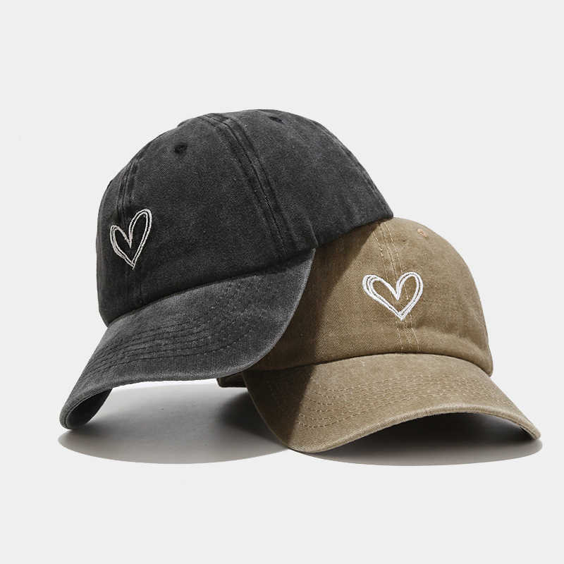 British Feng Wash Hat Men Trendsetter Love Embroidered Softtop Baseball Cap Outdoor Versatile Sunscreen Cap H251020