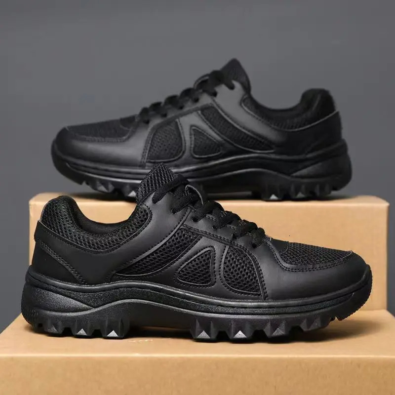 Style Training Shoes Ultralight Black Outdoor Breathable Training Running Men and Women Labor Protection Shoes 251017