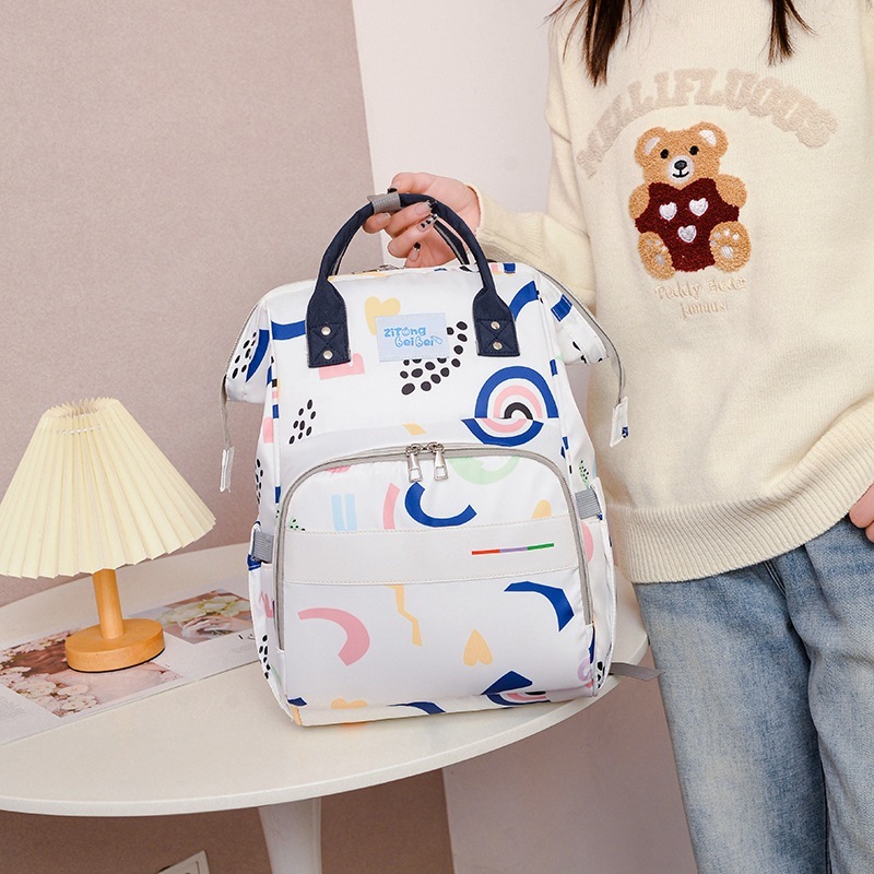 Fashion designer mommy bag mommy baby backpack large capacity new handheld single shoulder multi-functional bag for pregnant women going out