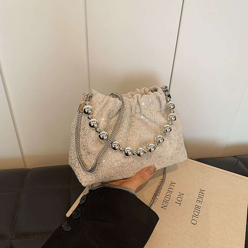 Niche Sequin for Women 2025 New Fashion Versatile Chain Crossbody Handheld Outdoor Small Tote Bag