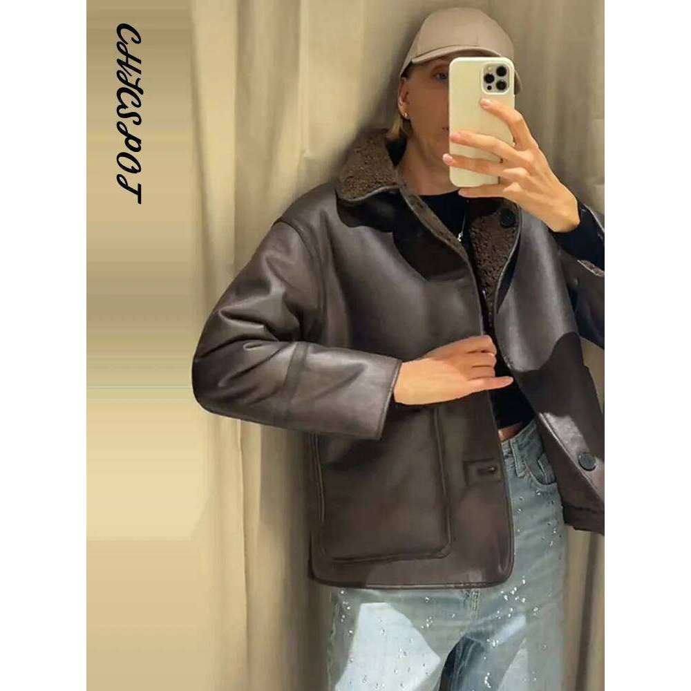 Women's Bomber Jacket Lapel Single Breasted Faux Fur Leather Reversible Winter Coat Fashion Lady Pocket Designer Loose Outerwear