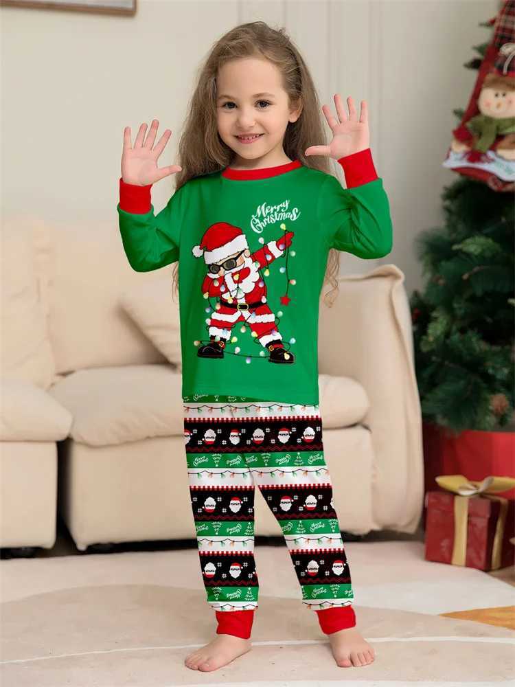 Christmas Family Matching Outfits Mom Dad Kids 2 Pieces Pajamas Set Baby Casual Loose Sleepwear Xmas Family Look Pyjamas L251021ZXMN