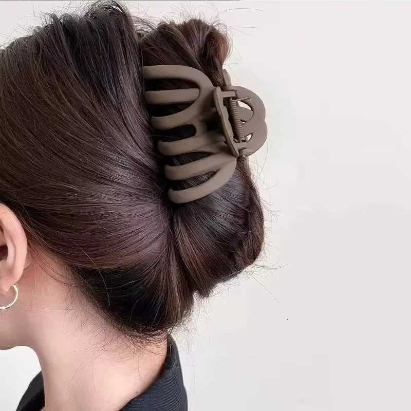 Elegant Solid Matte Pumpkin Hair Claw For Women Girls Sweet Hair Ornament Long Hair Holder Claw Clip Hair Clip Hair AccessoriesW254021