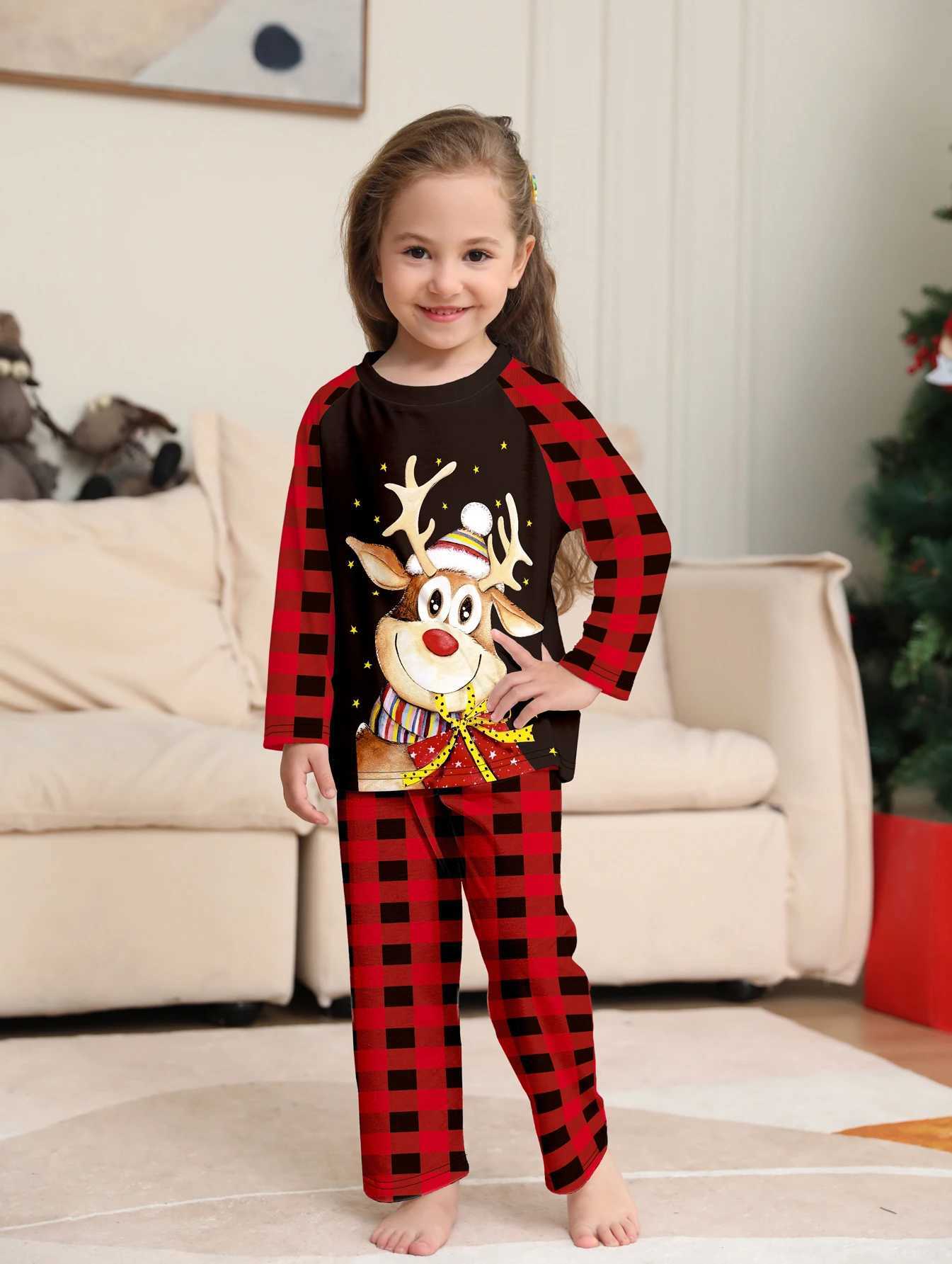 Christmas Parent Child Pjs Adorable Snowman Santa Plaid Patterns Perfect for Family L251021SNBP