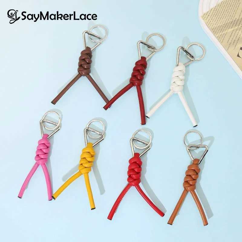 Leather Woven Car Keychain High End Key Holder Automobile Key Pendant Luxury Key Ring Accessory Bag Hanging Decoration J251121