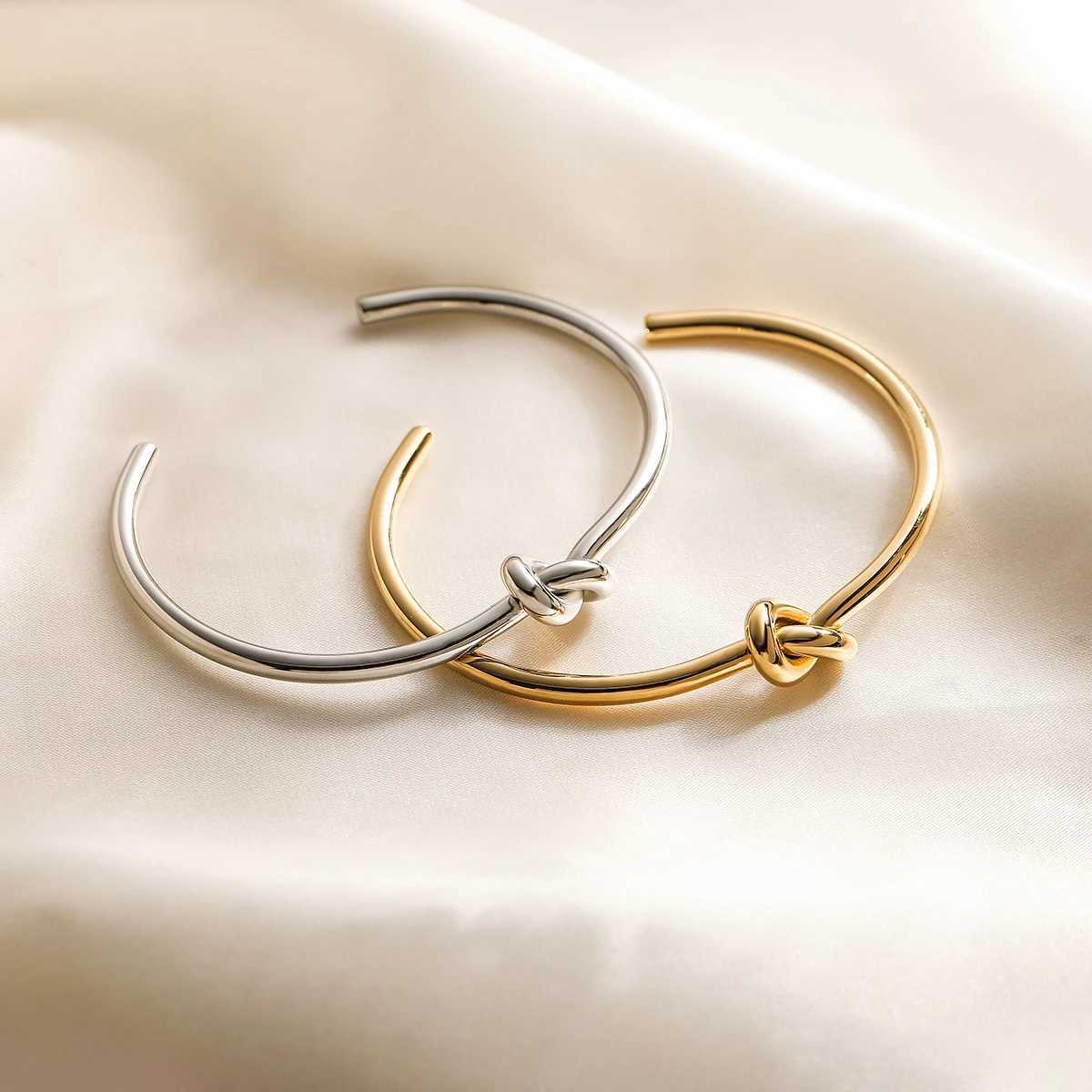 NEWBUY 2024 New Arrival SilverGold Color knot Design Bangles For Women NonFading Stainless Steel Jewelry J251021