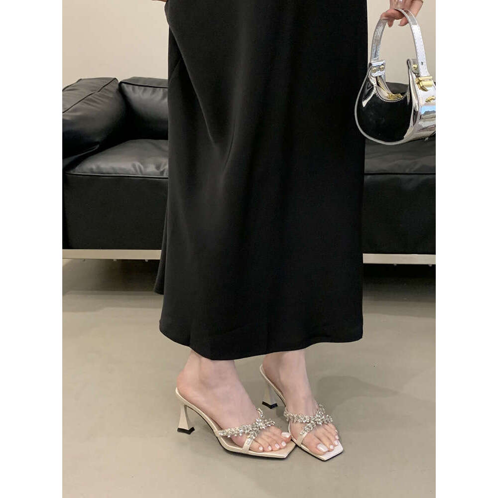 2025 Runway Style High Heels Mature Rhinestone Satin Open-Toe Sandals Designer Shoe Fashion Square-Toe Women's Slippers