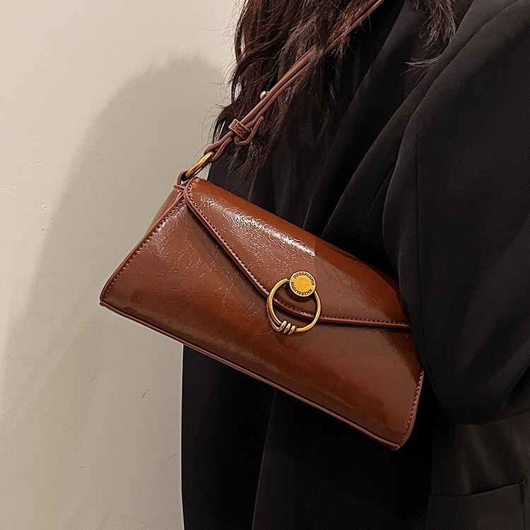 Autumn and Winter New Fashionable Women's Shoulder Bag New Texture Designer Bag Underarm Bag Retro Style Commuter Minimalist Small Square Bag