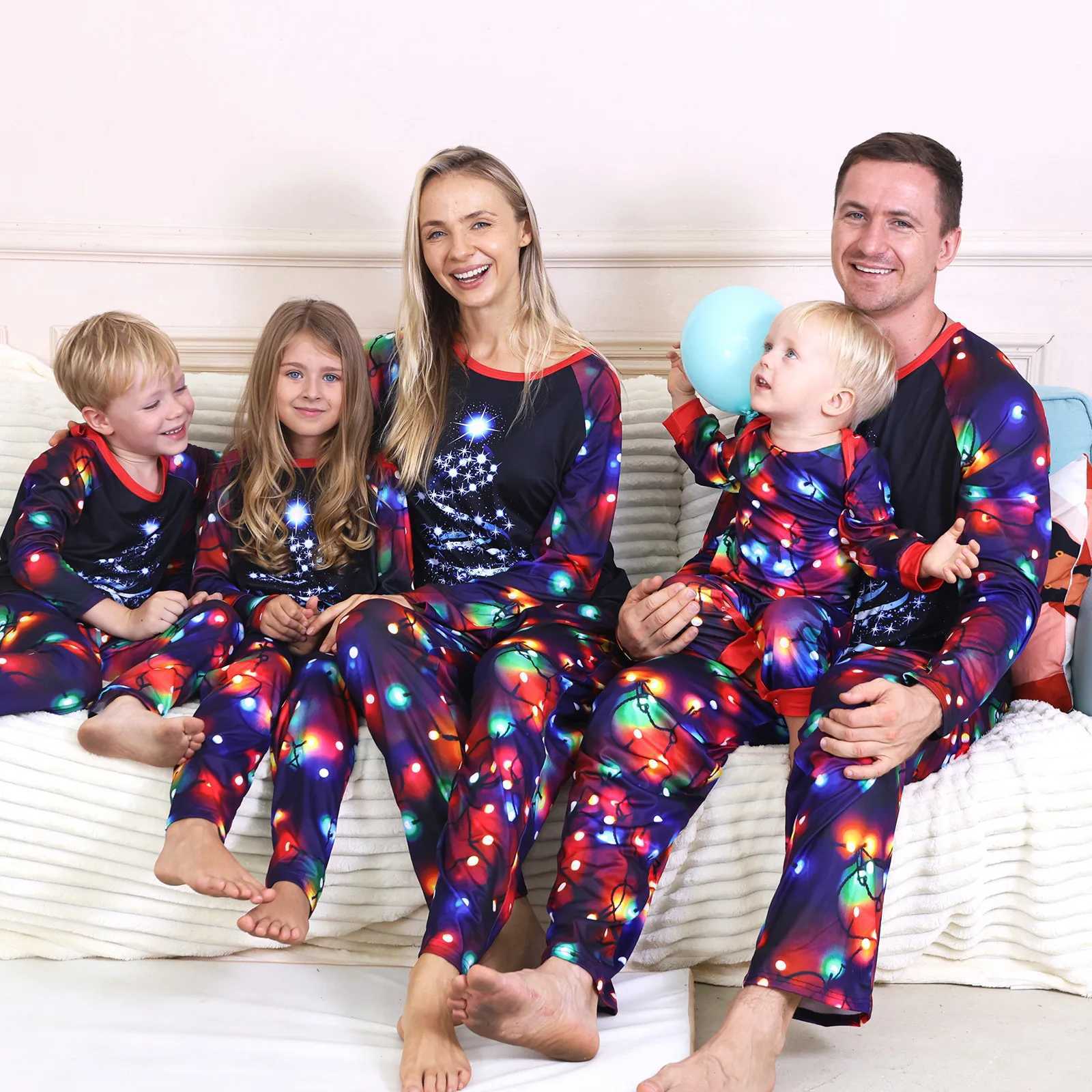 Family Christmas Pajamas Set Reindeer And Christmas Tree Print Long Sleeve Pajamas L251021DO2C