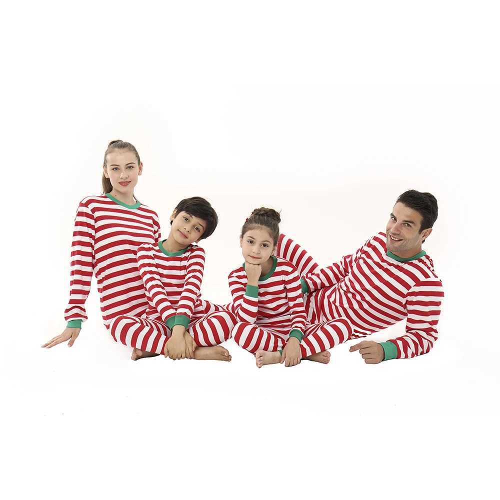 Christmas Dad Mom Kids Matching Pajamas Set Red White Striped Long Sleeve Soft Sleepwear Holiday Family Outfits L251021V5OV