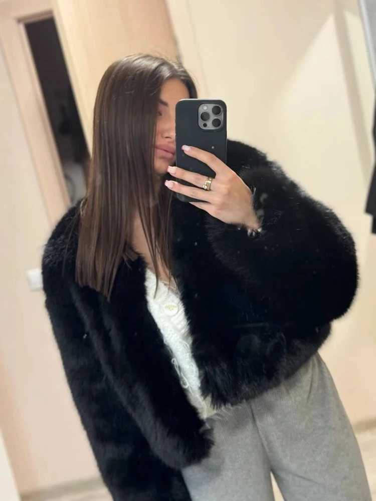 DEAT Fashion Brown Faux Fur Coat Womens Round Neck Loose Long Sleeves Plush Thick Short Jacket Winter New 7A14211 Y251105