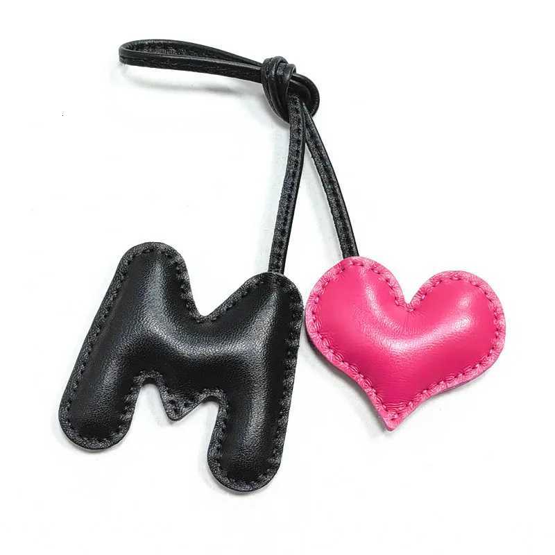 English Letter M With Love Heart Leather Keychain Name Pure HandStitched Ladies Women Bags Backpack Pendant Charm W251021