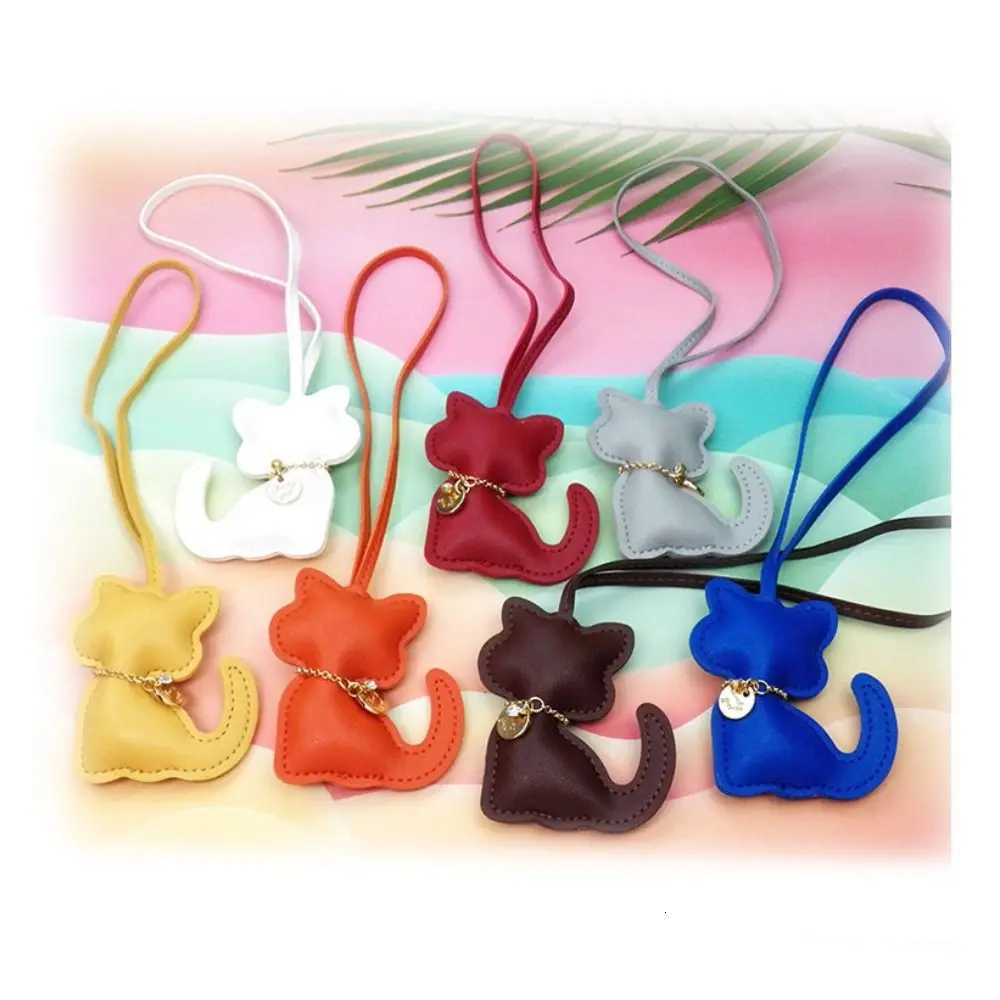 Cute Car Key Holder Cat Keychain Animal Fashion PU Leather Keyring Colorful Creative Kitty Bag Pendant Bag Hanging W251021