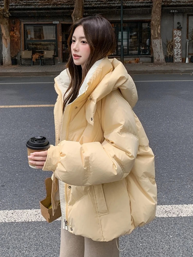 Women Clothing Short Cotton Coat Winter Style Loose Fit Thickened Petite Jacket Cold Protection Bread Parkas 251017