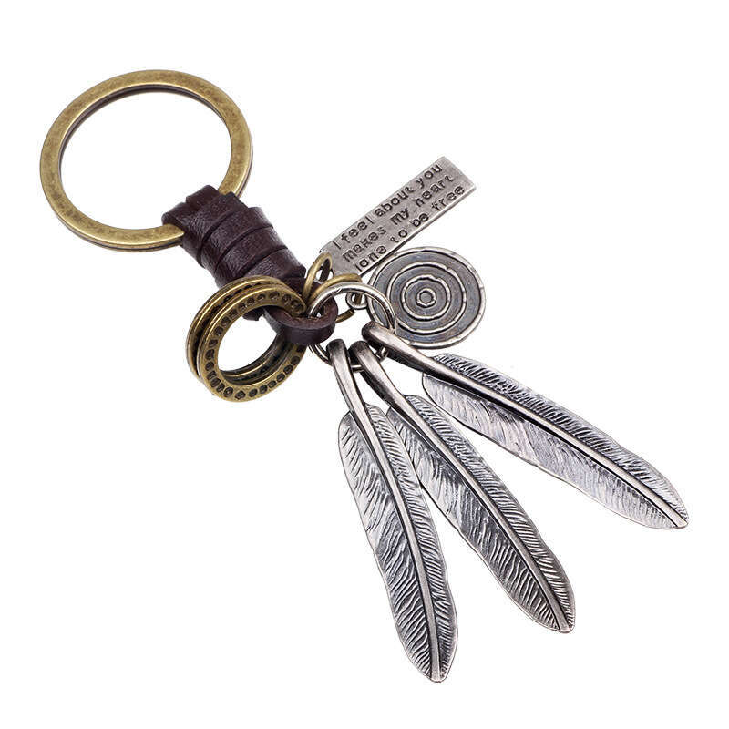 Classic Leaf Design Creative Personality Woven Genuine Designer Leather Alloy Accessories Keychain