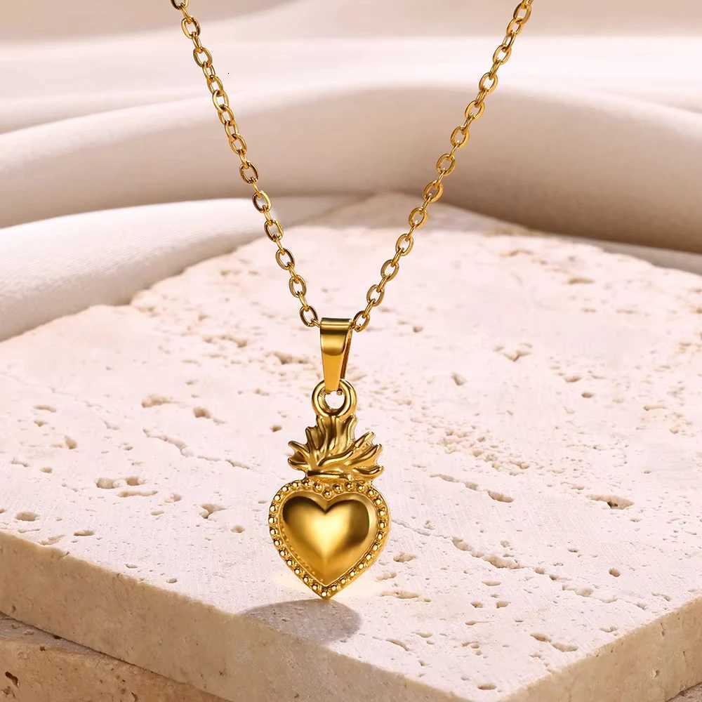 Punk Gold Color Heart Pendant Necklace for Women Stainless Steel OT Buckle Beaded Necklace Chain Choker Y2K Jewelry Accessories XJ250717