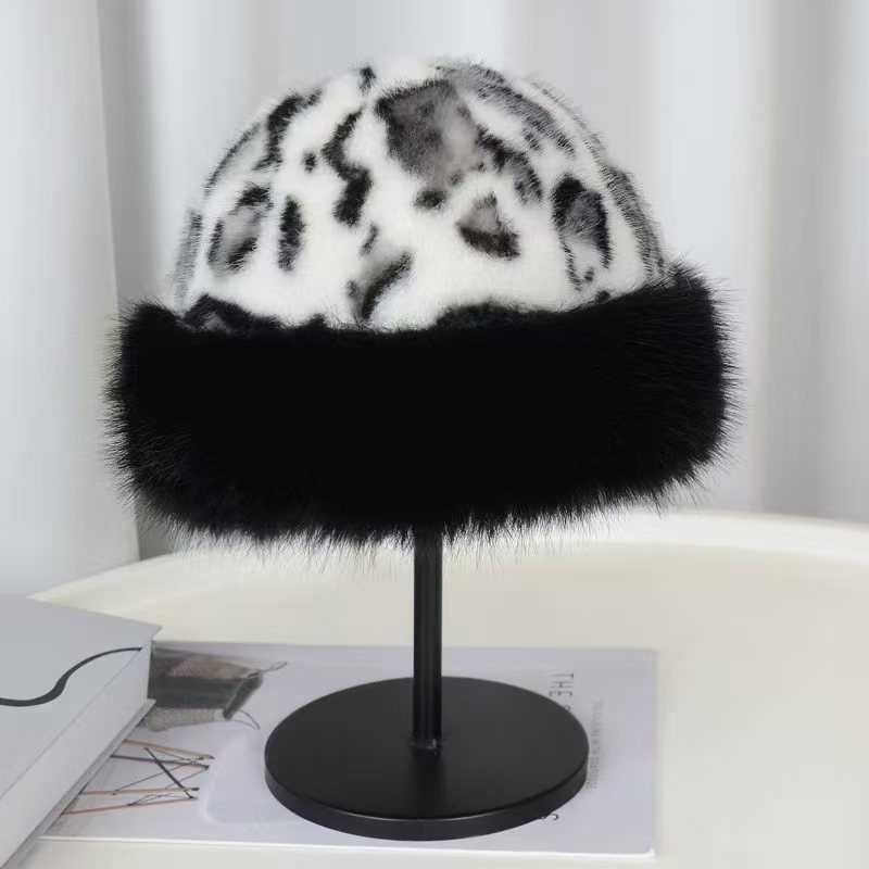 2025 Leopard Print Plush Fisherman Hat Hat for Women Autumn Winter Thickened Warm Ear Protection Imitation Fur H251020