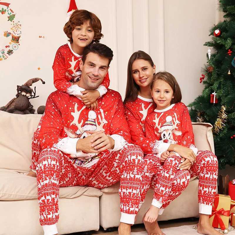 Christmas Family Matching Pajamas Clothes Set 2026 New Year Xmas Pyjamas Father Mother Kids Couples Family Look Sleepwear Outfit L251021WQZE