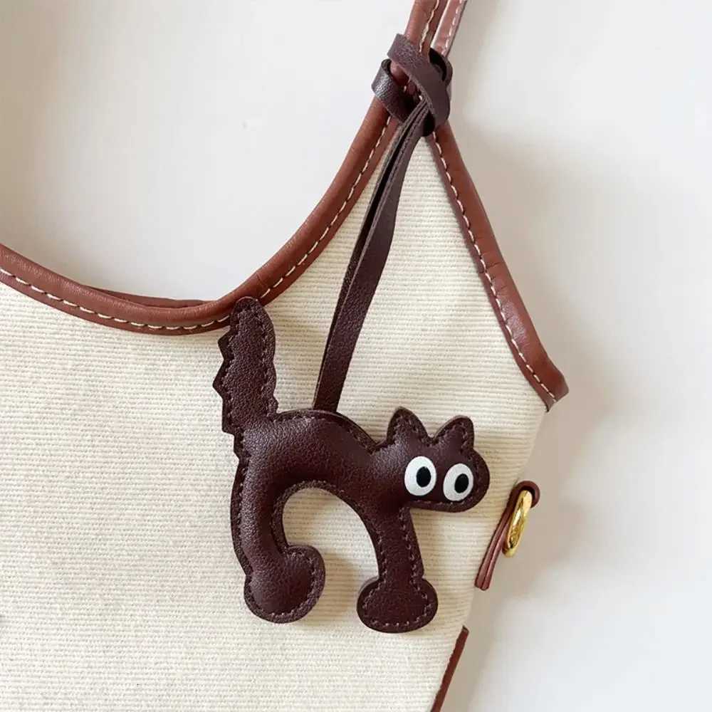 Cute PU Leather PU Leather Cat Hanger Dog Cute Puppy Cartoon Keychain Cartoon Car Keyring Bag Pendant Bag Ornament W251021