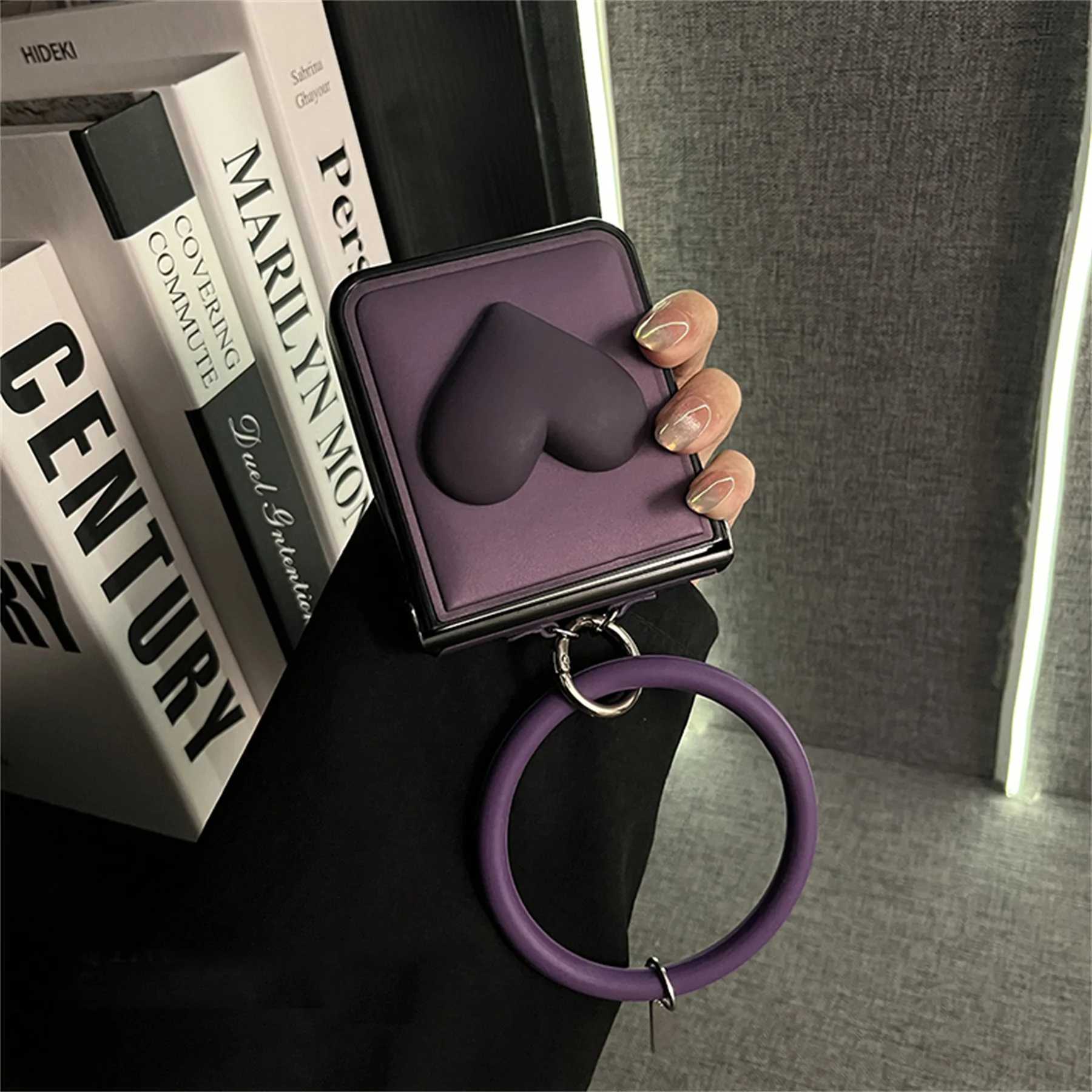 Lxuury Wave Heart Purple Phone Case with Ring Bracelet for Galaxy Z Flip 7 6 Z Flip6 ZFlip 5 Zflip6 Cover J251114